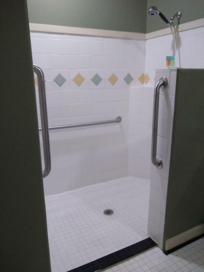 Mayfield Southern Comfort Suites מראה חיצוני תמונה